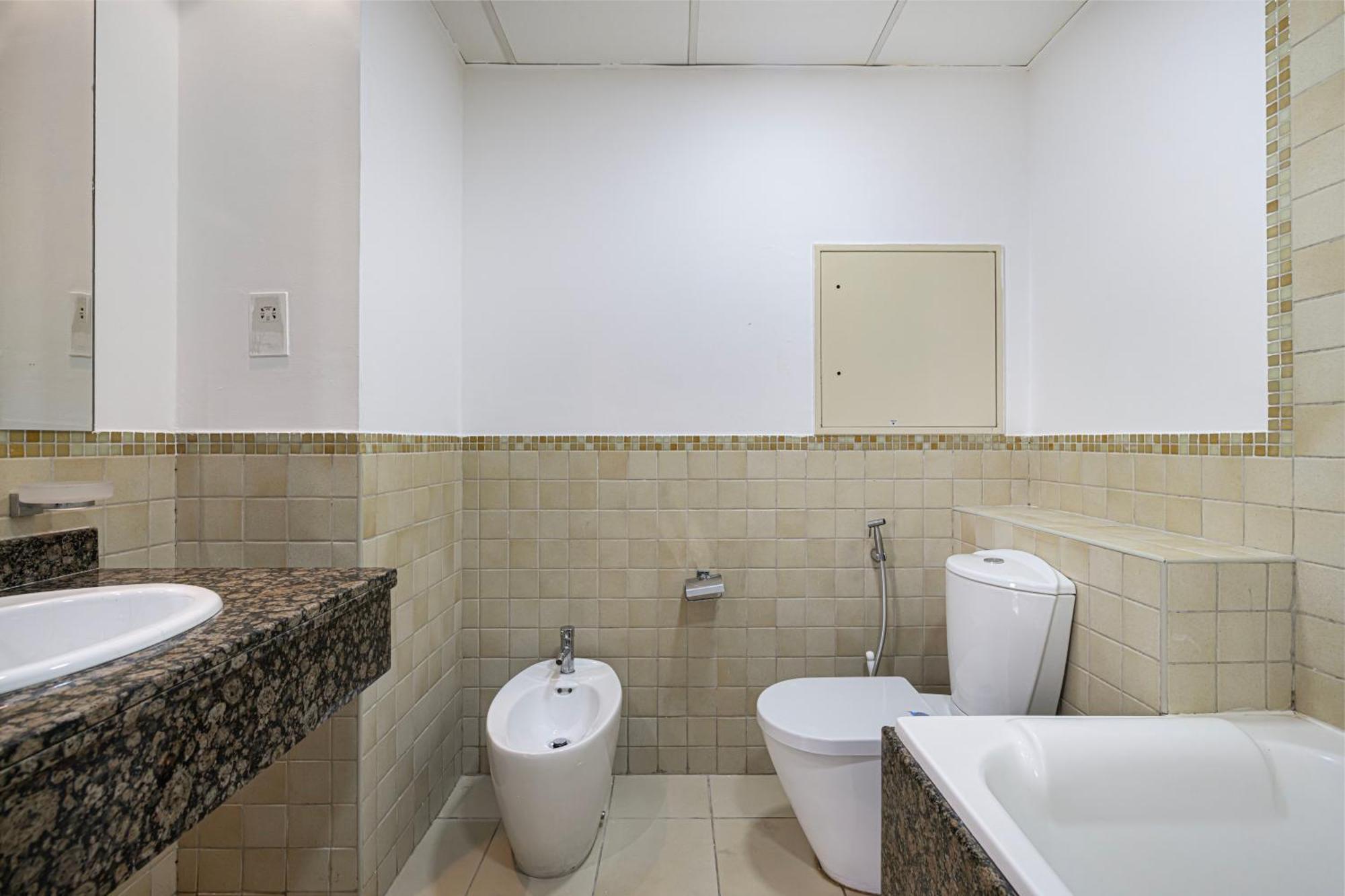2br Close To The - Projector Nights * Dubai