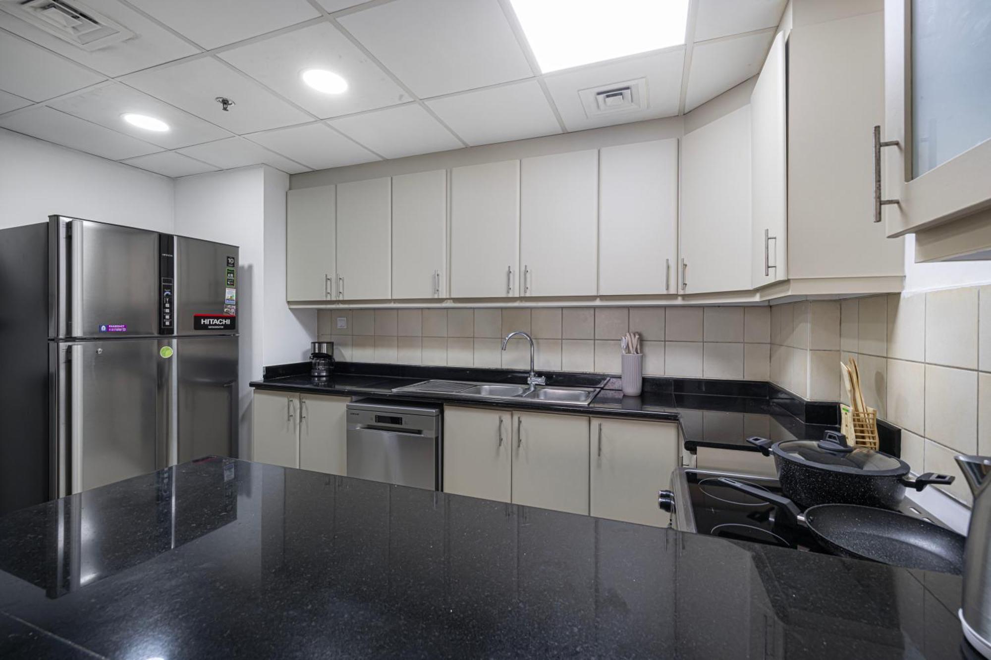 2br Close To The - Projector Nights Dubai