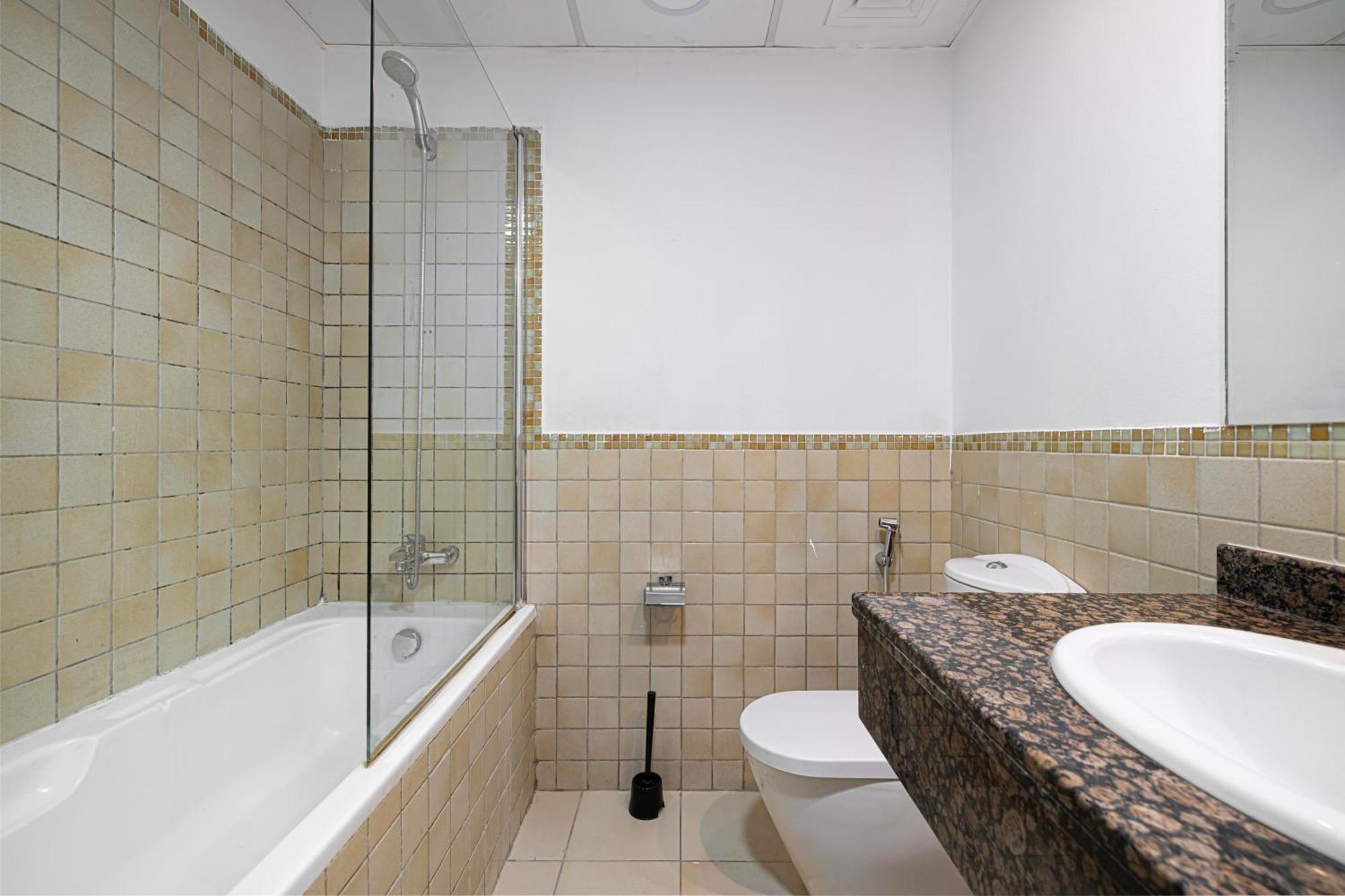2br Close To The - Projector Nights Apartment